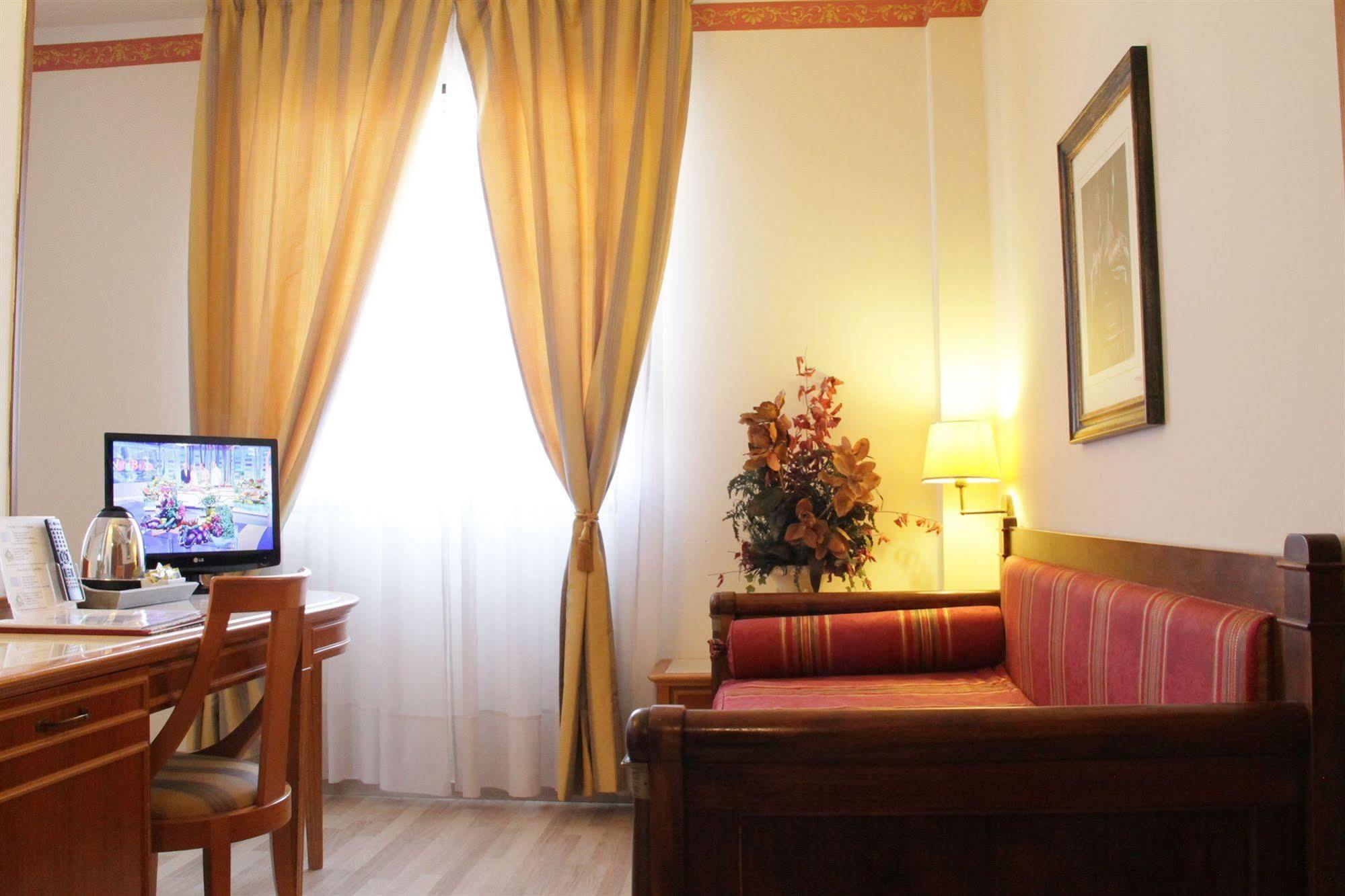 Hotel Michelangelo Sassuolo Eksteriør billede