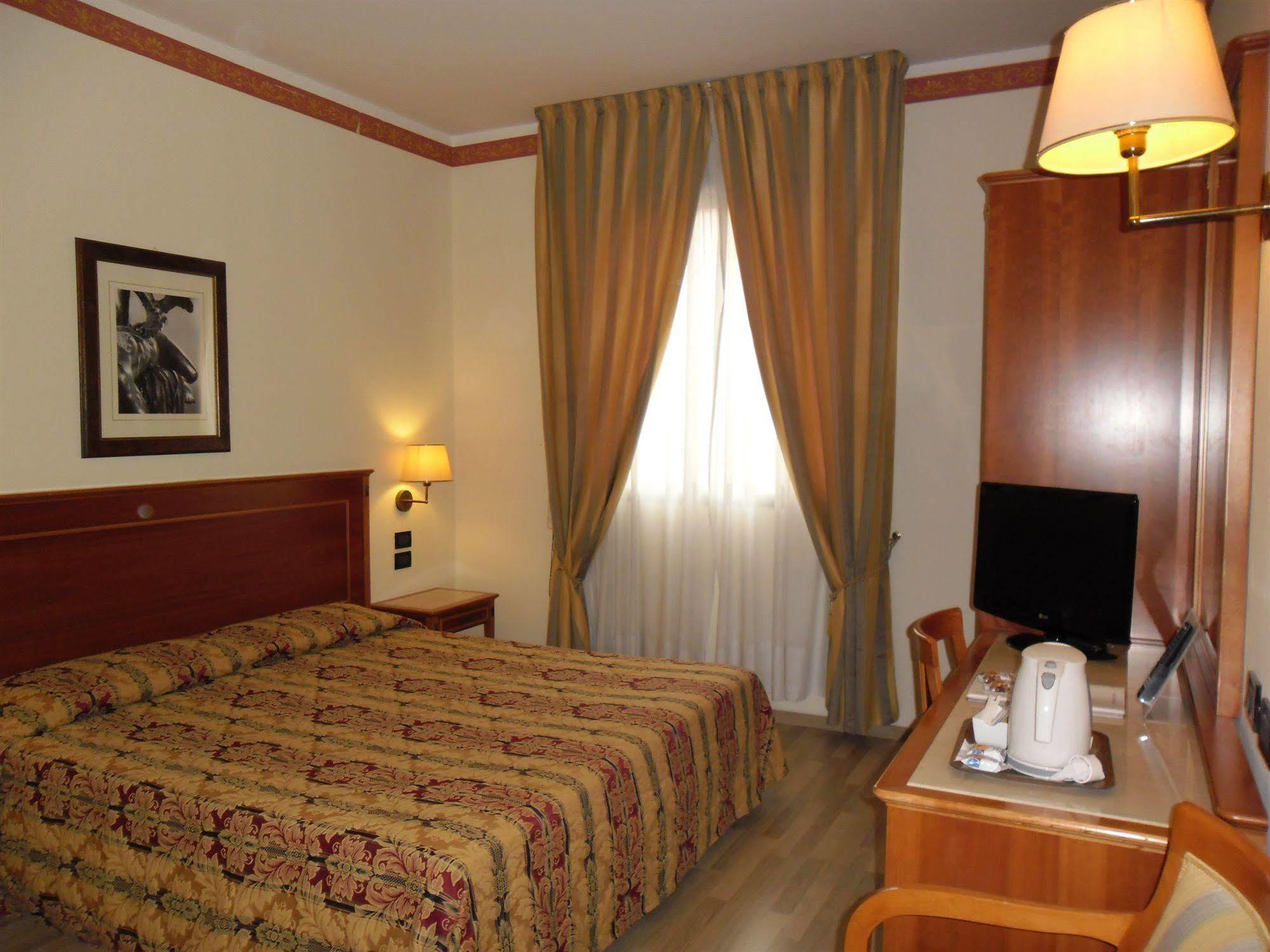 Hotel Michelangelo Sassuolo Eksteriør billede